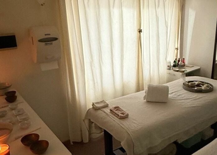 Sala de masaje acogedora en Maison Emeli | Estetica & Relax, Ushuaia, Tierra Del Fuego, AR.