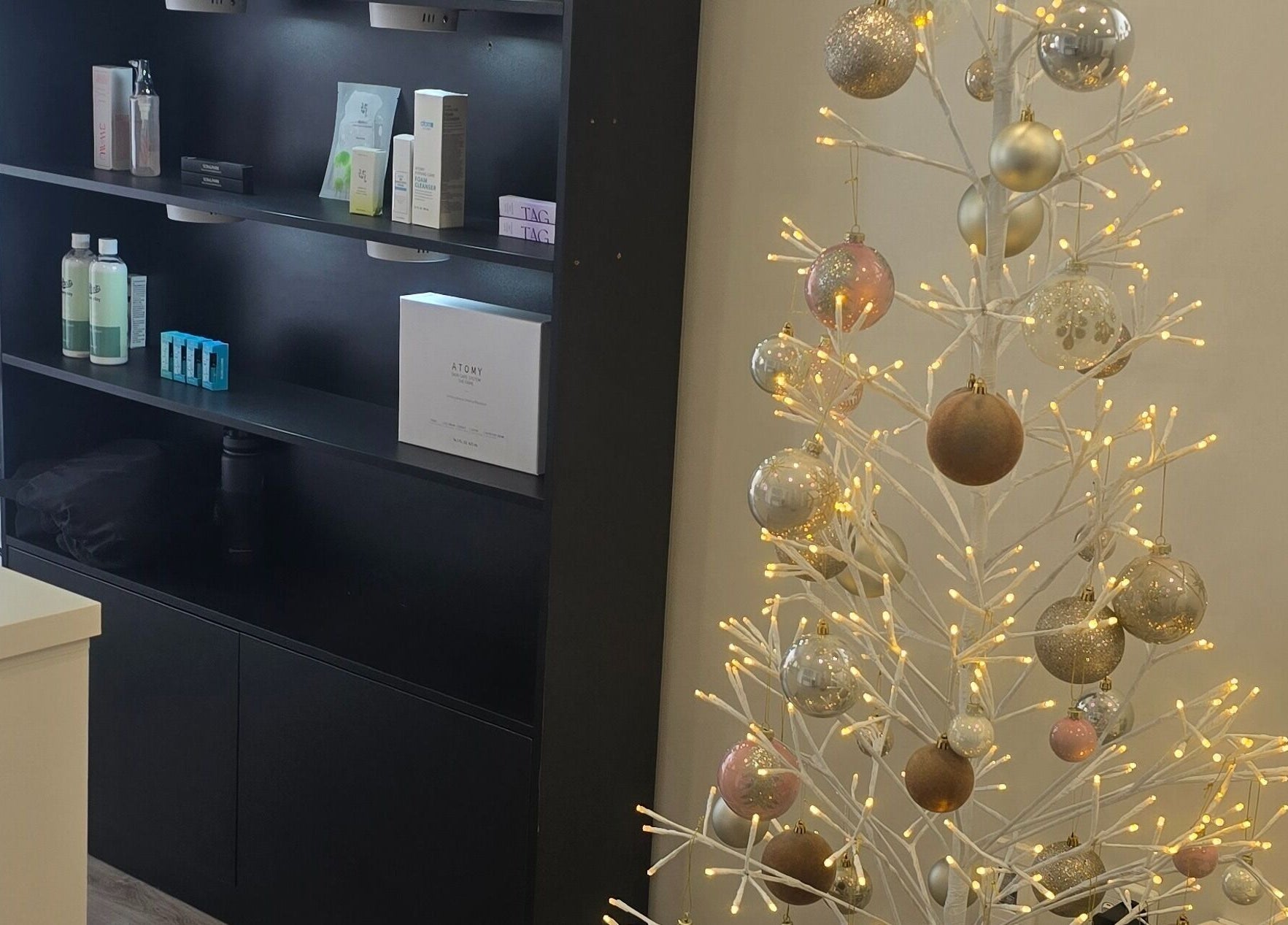 Bella's Beauty in Christchurch, Canterbury Region, NZ features elegant holiday decor and curated beauty products.