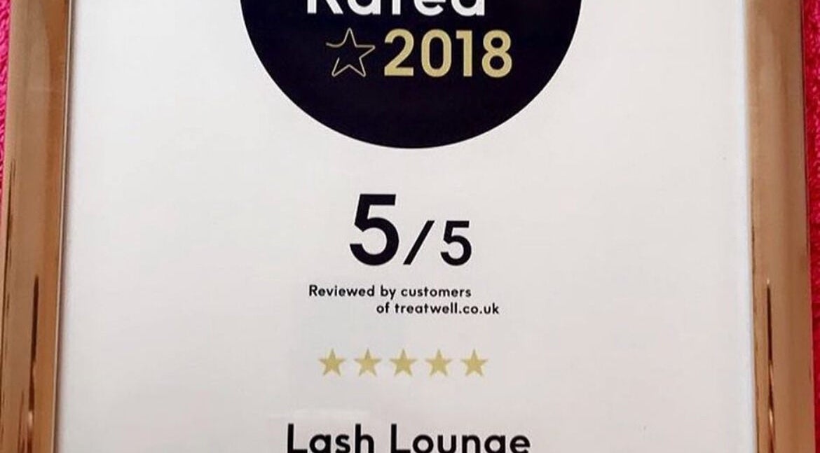 5-star award certificate for Lash Lounge Glasgow, Scotland, GB, highlighting top customer rating in 2018.