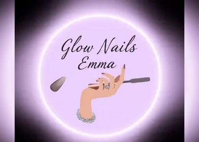 Logo de Glow Nails EMMA en Santa Cruz De La Sierra, destacando estilo y elegancia.