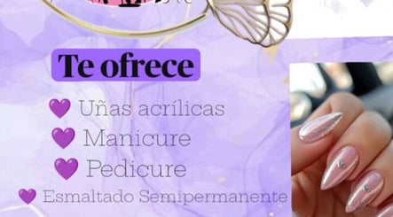 Servicios de uñas acrílicas en Glow Nails EMMA, Santa Cruz De La Sierra, Departamento De Santa Cruz, BO.
