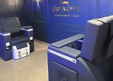 مقاعد فاخرة في CHOP & CHILL | قص واسترخاء، الرياض، منطقة الرياض، المملكة العربية السعودية.