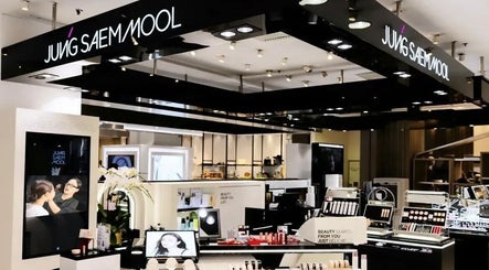 Interior of JUNG SAEM MOOL beauty at Lane Crawford-Times Square, Hong Kong Island, HK displaying modern beauty products.