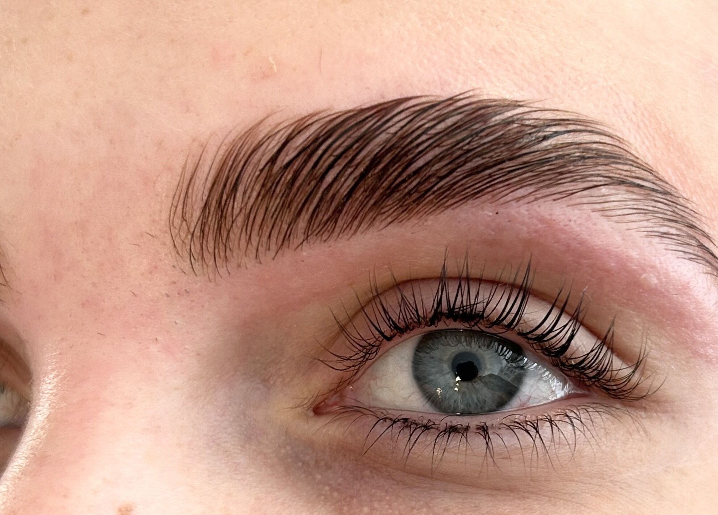Perfectly shaped eyebrows at The Beauty Bar by Phoebe @ Groombridge, England, GB. Achieve flawless look.