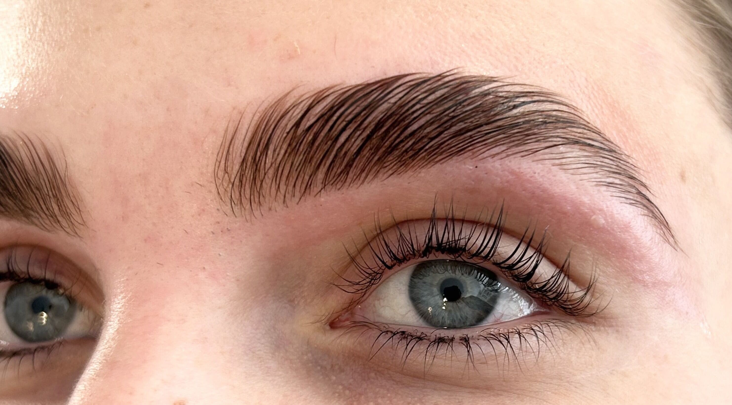 Perfectly shaped eyebrows at The Beauty Bar by Phoebe @ Groombridge, England, GB. Achieve flawless look.