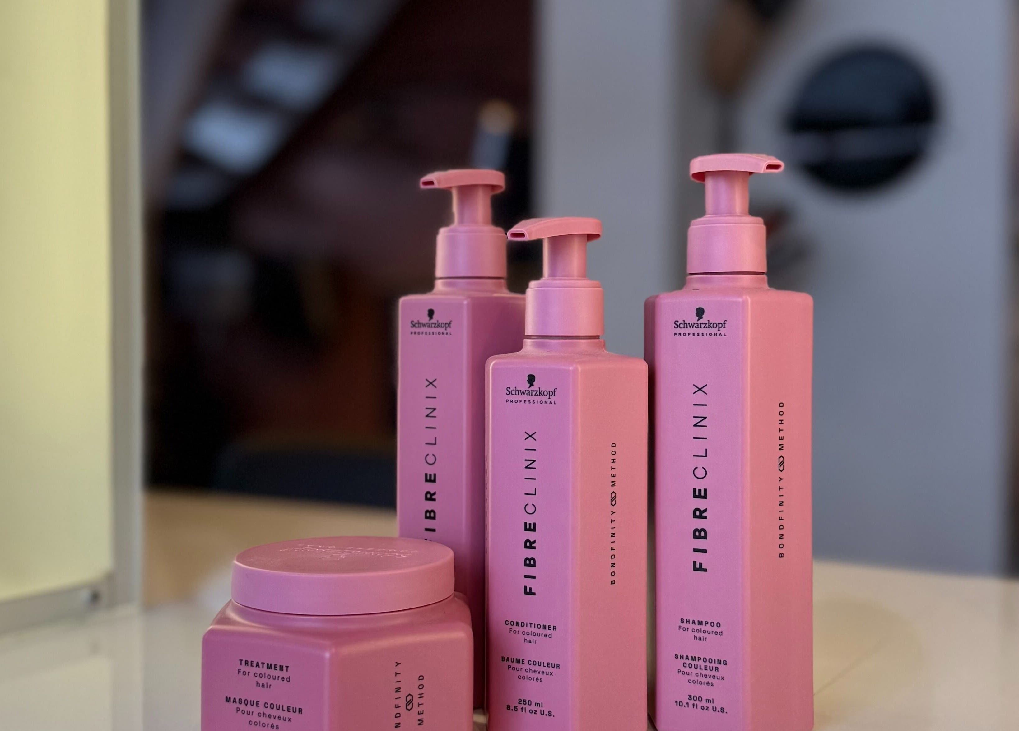 Fibre Clinix haircare at Salong Rót, Tórshavn, Streymoyar, FO. Professional products for hair treatment.