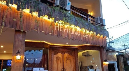 Entrance of La Bella Healing Spa with wooden design in Nusa Tenggara Barat, Nusa Tenggara Barat, ID.