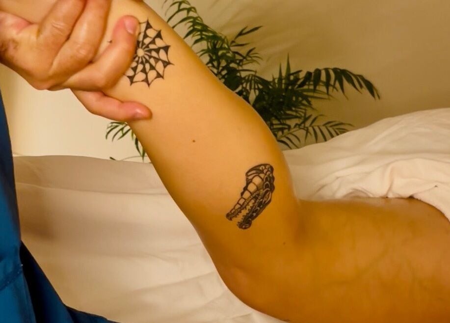 Massagem de braço no Cielo Zen-Quiromasaje Masaje & Terapias Holísticas em Barcelona, Catalunya, ES.