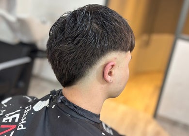 Corte de cabello moderno en alfabarber, Buenos Aires, Ciudad Autónoma De Buenos Aires, AR.