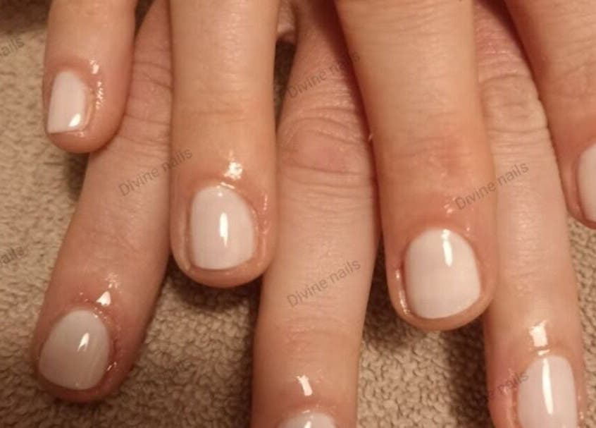Elegant manicure at Divinenails in Cape Town, Western Cape, ZA showcasing polished nails.