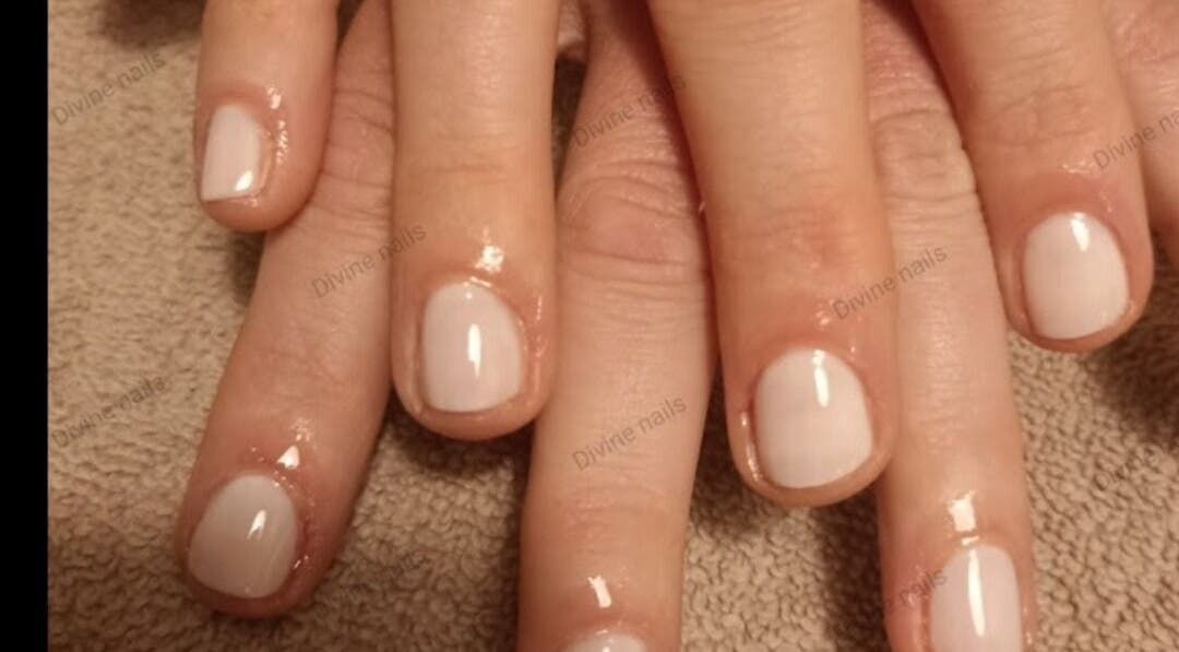 Elegant manicure at Divinenails in Cape Town, Western Cape, ZA showcasing polished nails.