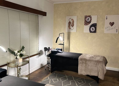 Peaceful treatment room at Blink on Forty-Two✨, Cape Town, Western Cape, ZA with elegant decor.