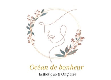 Logo Océan de bonheur, Esthétique à Val d’Oust, Bretagne, FR entouré de motifs floraux délicats.
