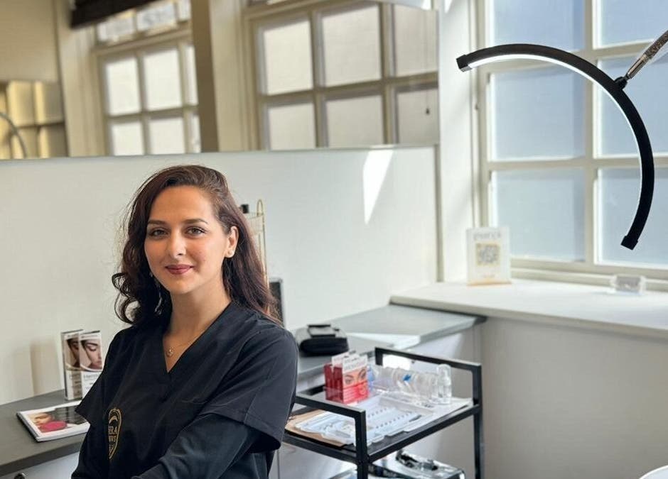 Professional at Vera Brows studio, Perth, Scotland, GB, exuding a warm and welcoming ambiance.