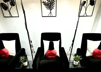 Stylish nail lounge chairs at Marquess Beauty Lounge, Manila, Metro Manila, PH, enhance relaxation and comfort.