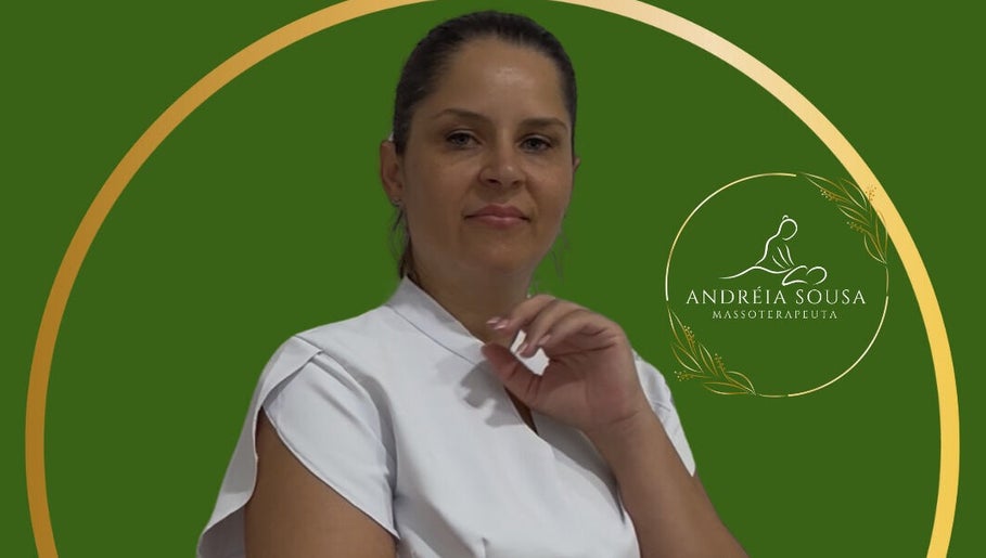 Andréia Sousa Massoterapeuta in Portimão offers serene massage therapy. Experience wellness at its best.