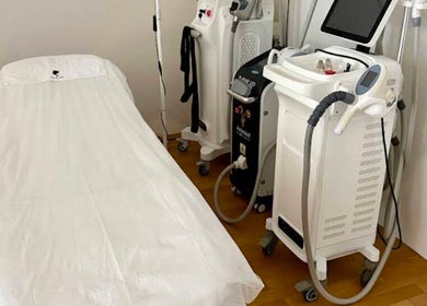 Behandlungsraum mit moderner Ausstattung bei Bern: Madame Beauty Institut, Bern, Bern, CH.
