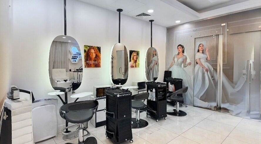 ديكور أنيق في صالون ريما - هيلتون جدة يعكس أناقة المكان. جدة، منطقة مكة، السعودية.