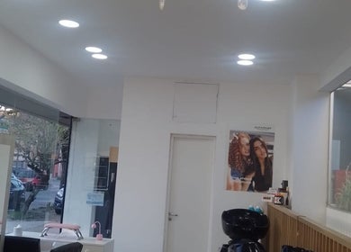 Interior moderno y elegante de Newlook Estudio en La Plata, Provincia De Buenos Aires, AR.