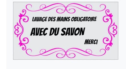 Affiche lavage des mains avec du savon à LS Ongles, Lantéfontaine, Grand Est, FR.