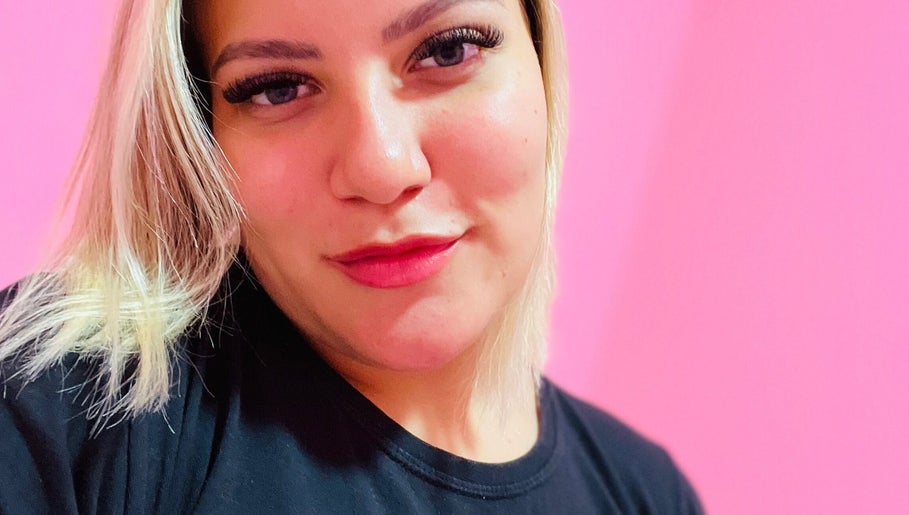 Close-up de cliente no Emanuela Rodrigues, beleza em São Paulo, São Paulo, BR.