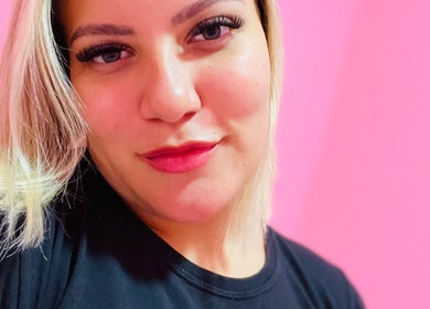 Close-up de cliente no Emanuela Rodrigues, beleza em São Paulo, São Paulo, BR.