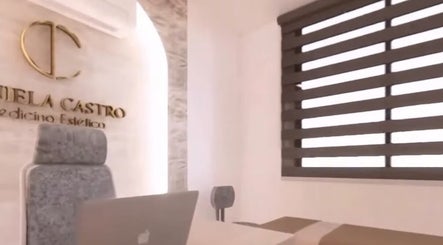 Interior del Daniela Castro Centro Estético, moderno y elegante en Portoviejo, Manabí, EC.