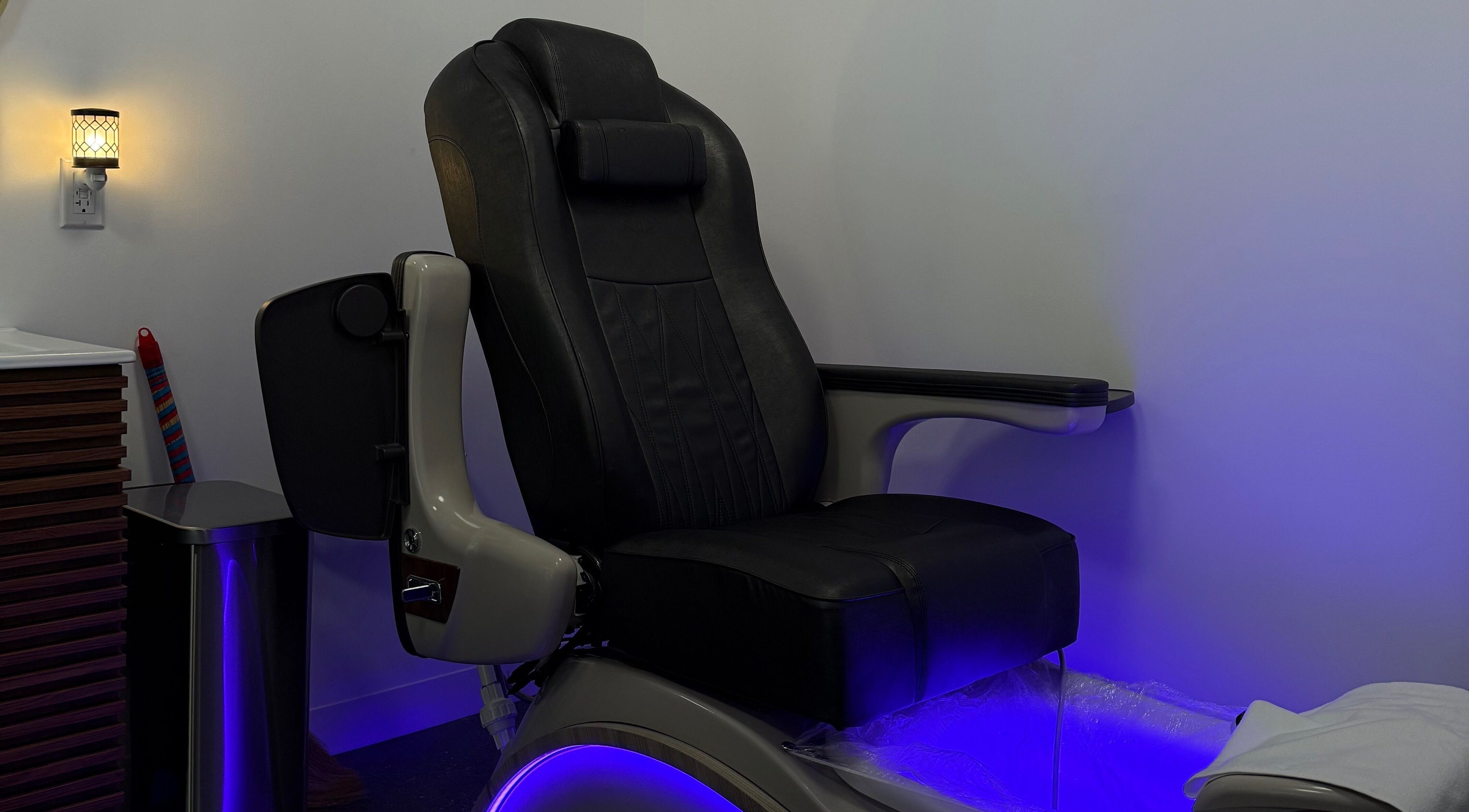 Comfortable pedicure chair at SetsBySadie, Long Beach, California, US, offering a serene ambiance.