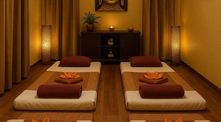 Masszázs szoba a NUCHABA Thai Massage szalonban, Budapest, Magyar, HU, tradicionális hangulattal.