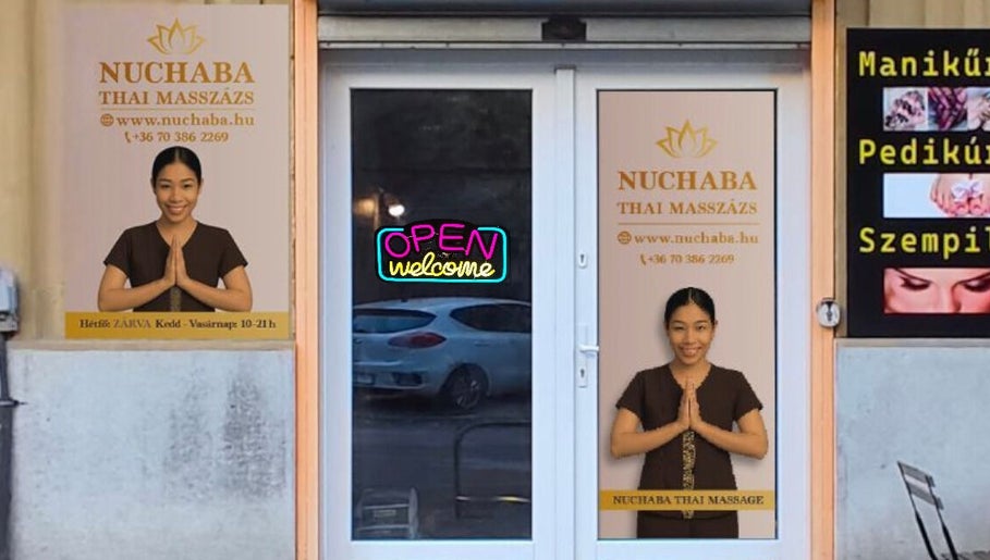 NUCHABA Thai Massage bejárata Budapesten, Magyarországon, barátságos üdvözlettel.