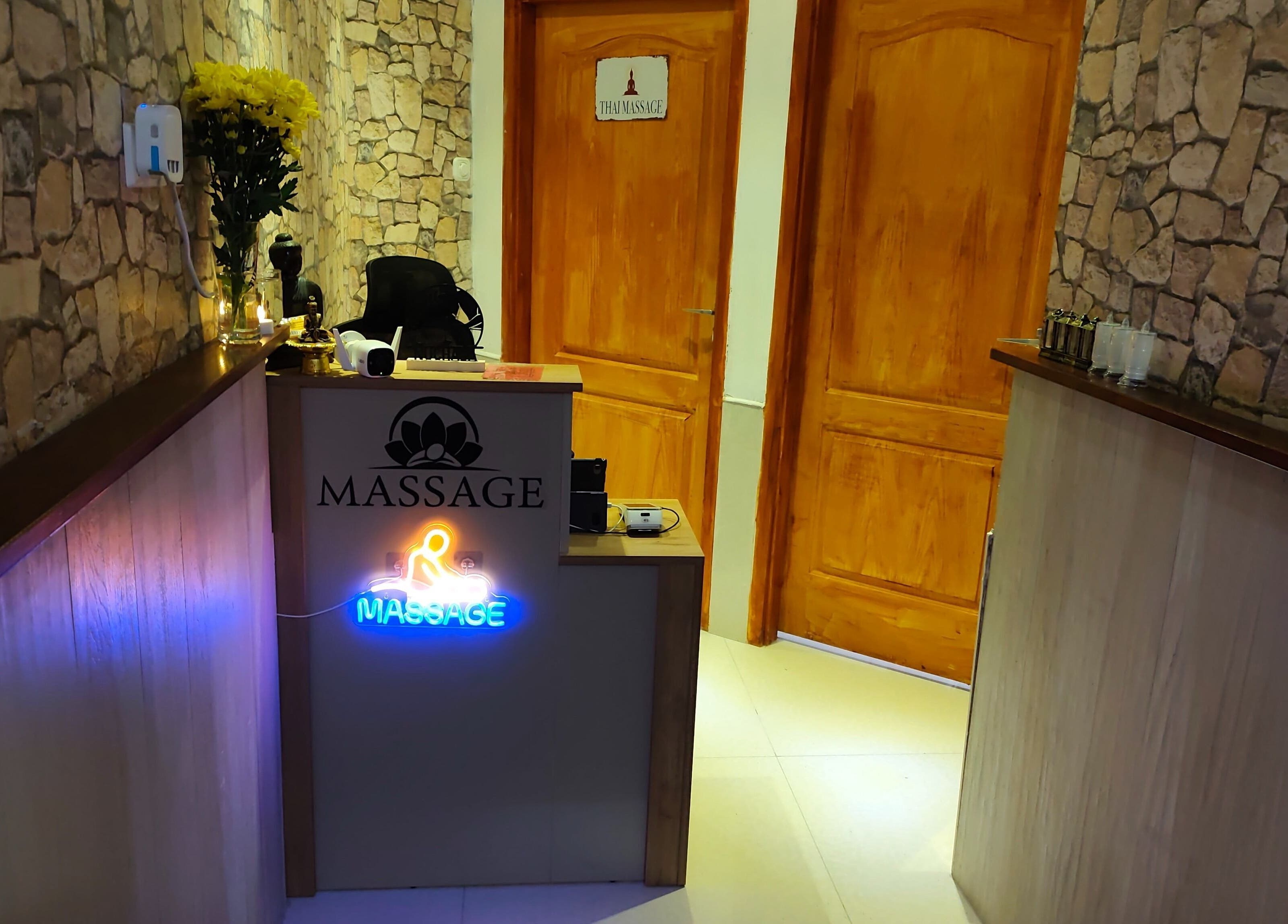 Nuchaba Thai Massage fogadótér, barátságos kialakítással Budapest, Magyar, HU helyszínen.