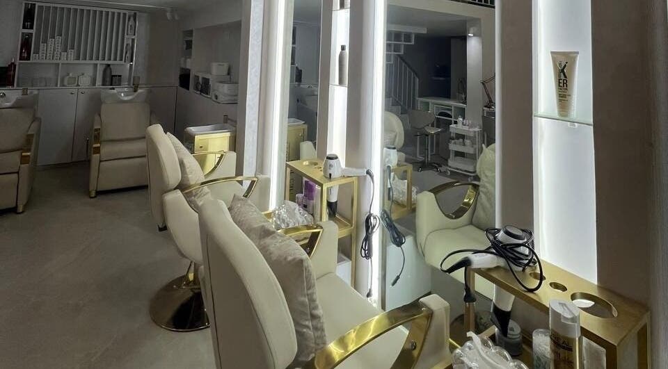 غرفة صالون أنيقة في HH﻿S بمراكش, مراكش - آسفي, MA بديكور راقي وتجهيزات حديثة.