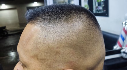 Corte moderno en 💈 Royalty Barber Shop💈, Cali, Valle Del Cauca, CO. Perfecto para un look fresco.
