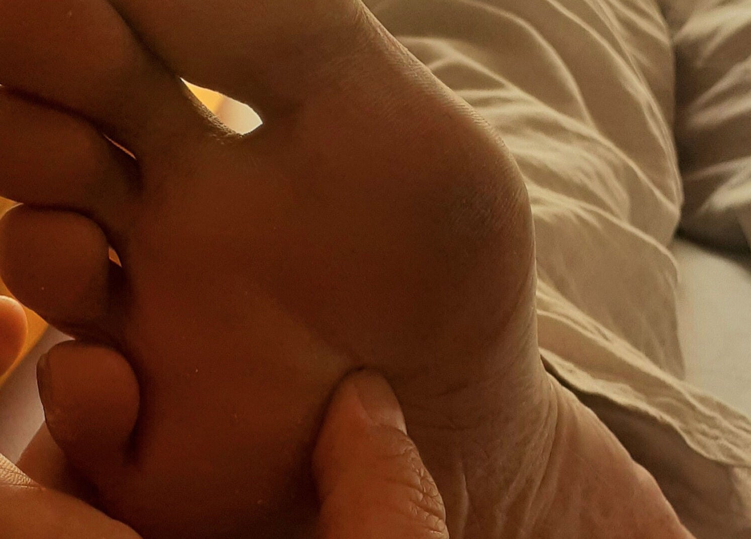 Massage des pieds chez Maylis Carpentier, Boulogne-billancourt, Île-de-france, FR. Soin détente et bien-être.