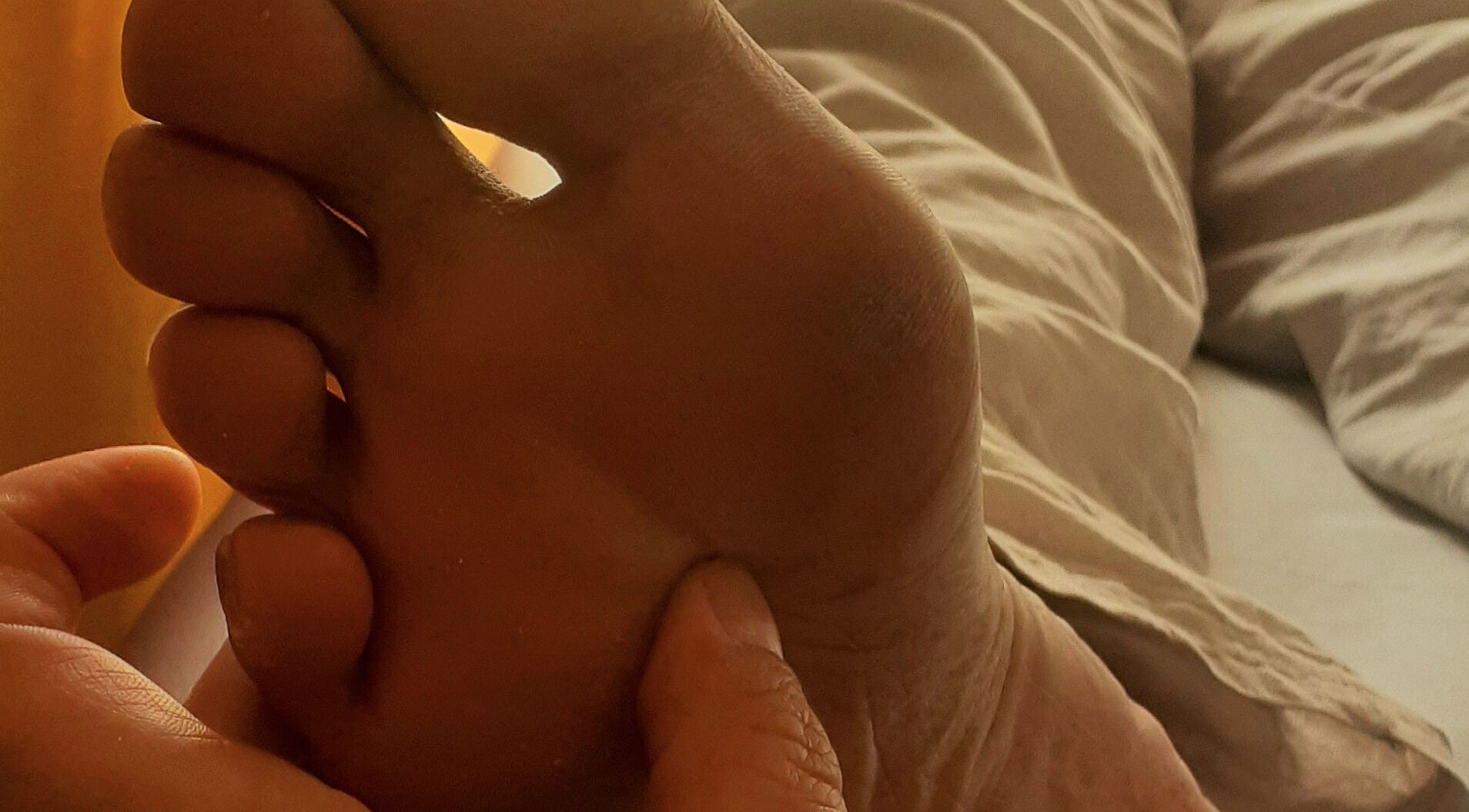 Massage des pieds chez Maylis Carpentier, Boulogne-billancourt, Île-de-france, FR. Soin détente et bien-être.