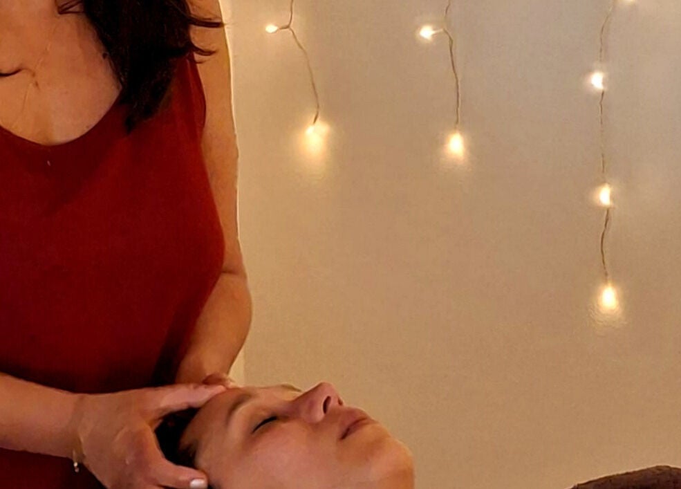Massage sérénité au salon Maylis Carpentier à Boulogne-Billancourt, Île-de-France, FR.