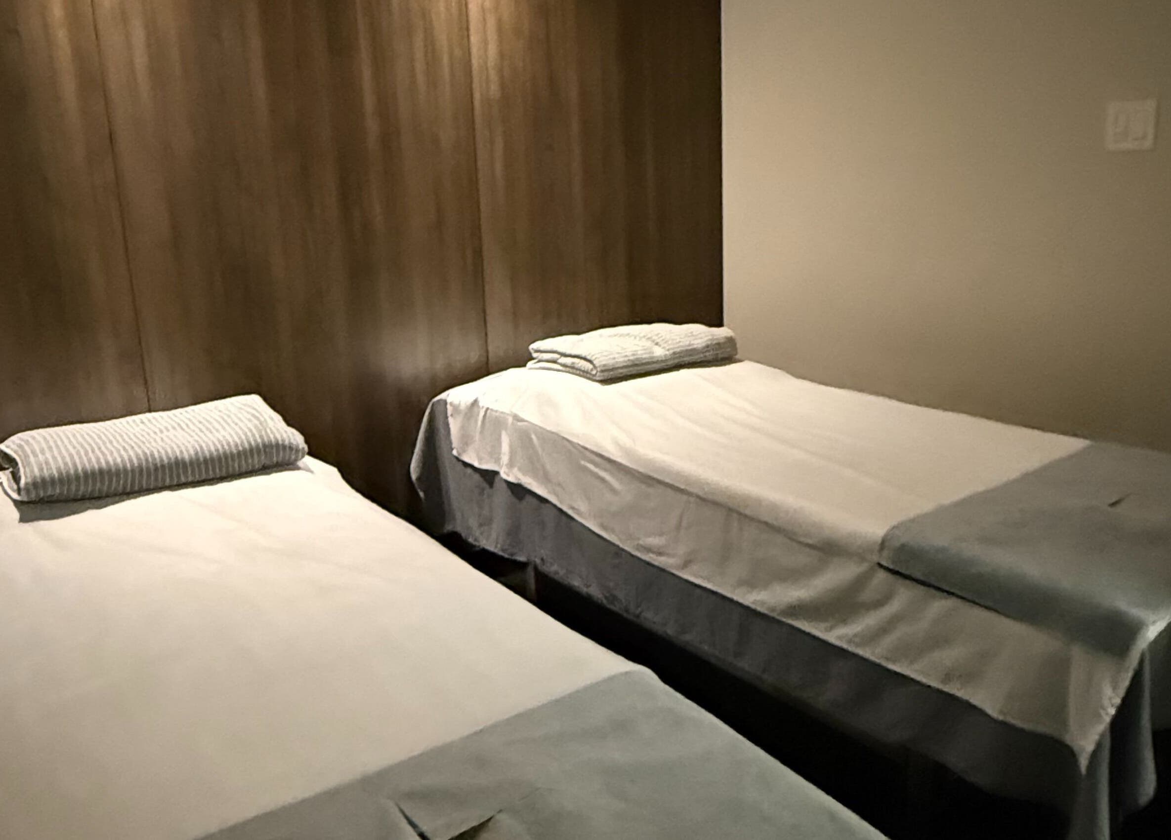 Relaxing twin massage beds at Lumina Massage Wellness Center, Markham, Ontario, CA.