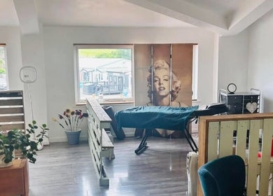 Modern interior at Tracey Jack Hair at Evolve, Newquay, England, GB, featuring stylish decor and comfortable seating.