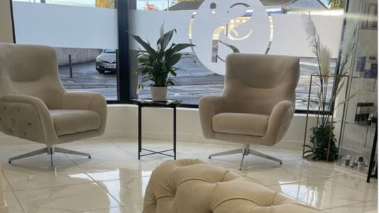 EJ Hair Clinic