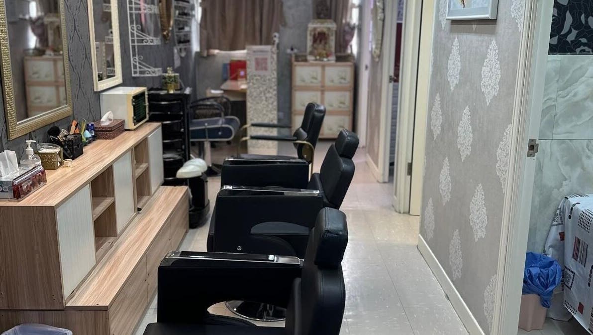 Freedas Salon | Tsim Sha Tsui interior showcasing sleek chairs and mirrors, Kowloon, Kowloon, HK.