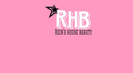 Rein.House beauty logo on pink background in Bali, Bali, ID with a stylish star accent.