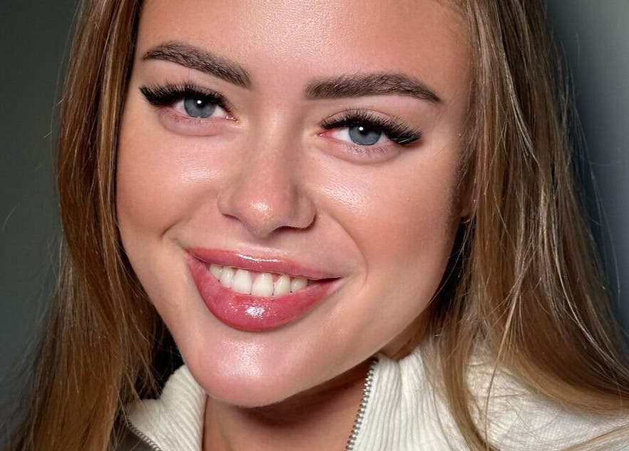 Блискучі вії та ніжна шкіра в салоні ohmylashes, Стрий, Львівська Область, UA.