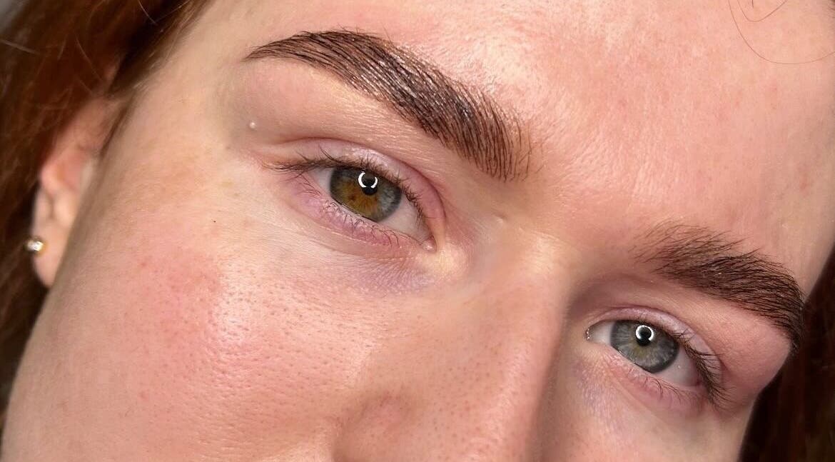 Perfectly shaped eyebrows at The Brow Lab by Becca in Drogheda, County Louth, IE showcasing expert grooming.