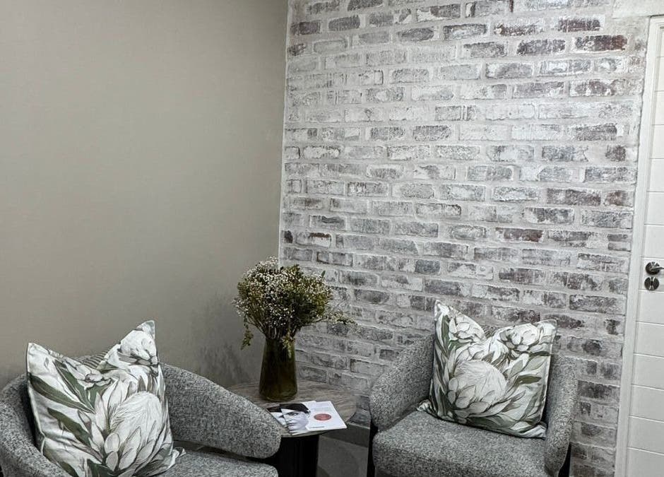 Inviting seating area at Defining Skin Studio in Pretoria, Gauteng, ZA featuring tasteful decor and comfort.