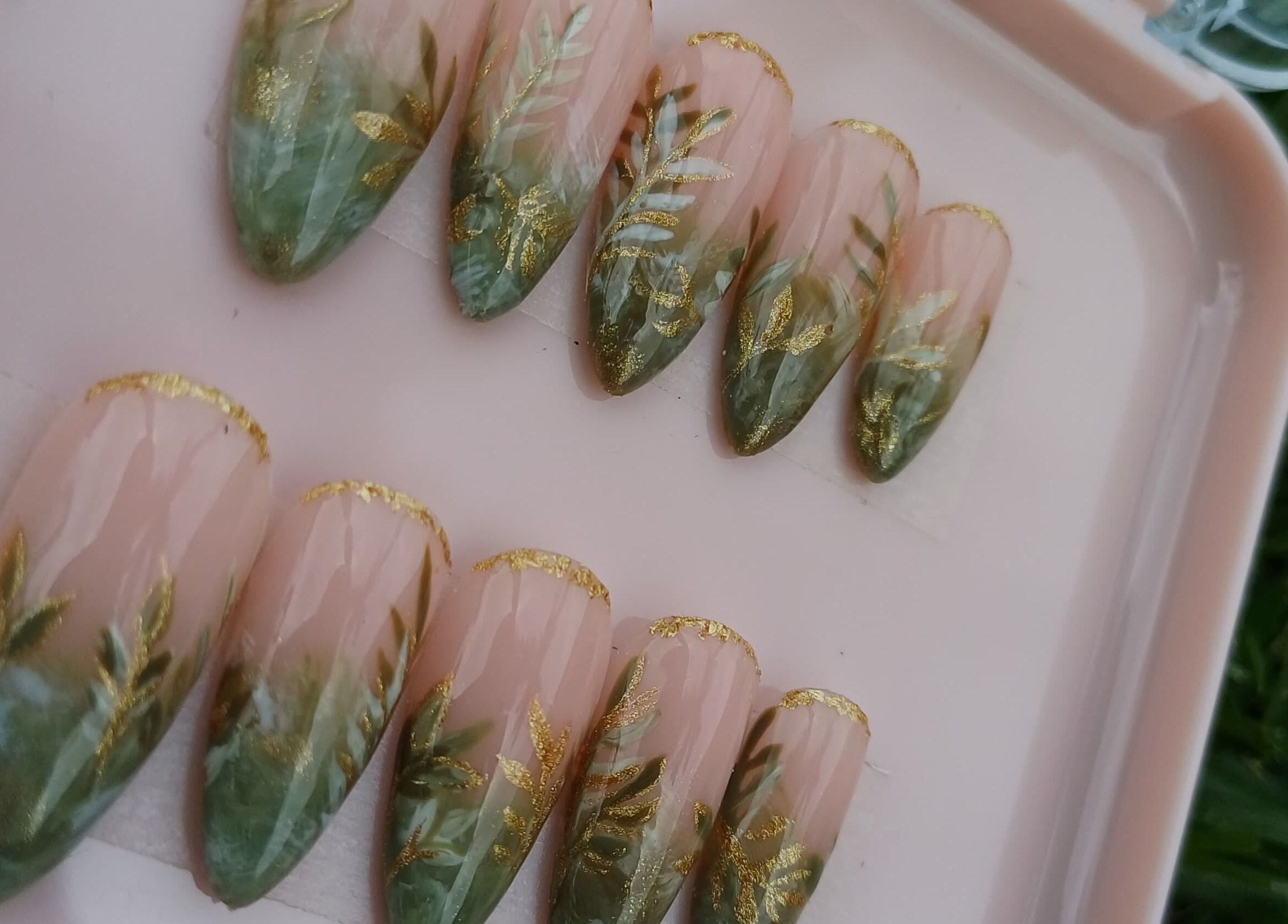 Leaf design press-on nails from Nails By Shaaquila in Roodepoort, Gauteng, ZA. Perfect for stylish occasions.