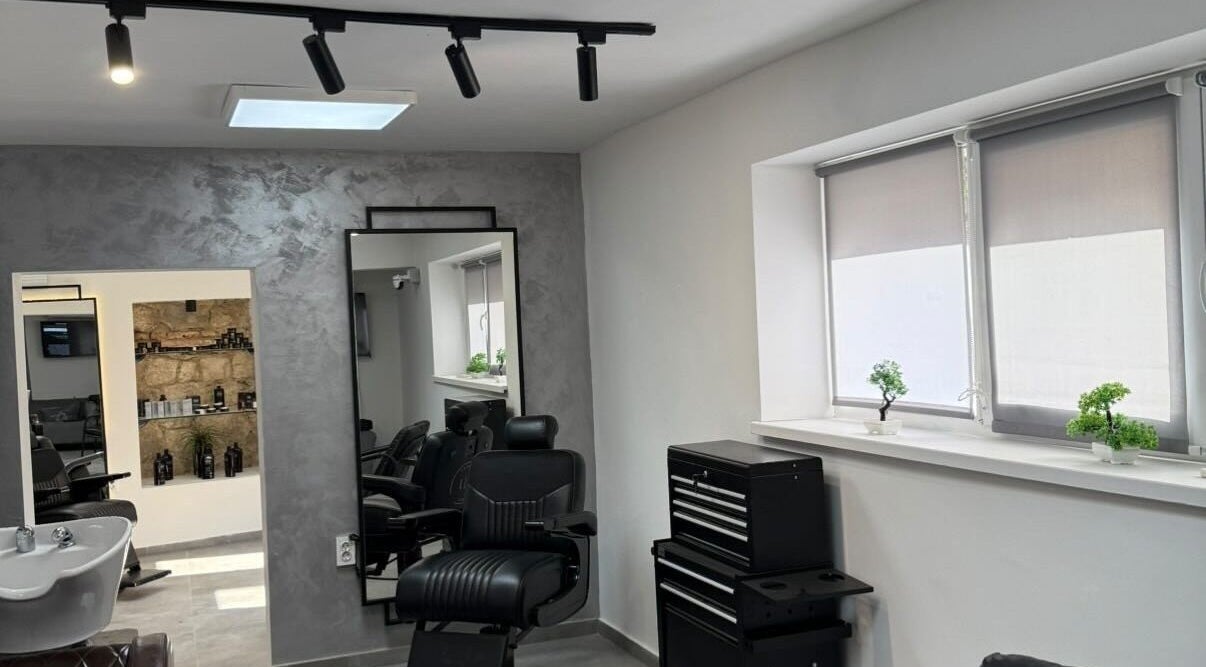 Modern barber chair and mirror at Xtreme Kutz, Varna, Varna, BG.