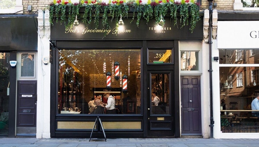 Ted's Grooming Room: Chelsea - Fulham Road facade in London, England, GB, showcasing classic barber design.
