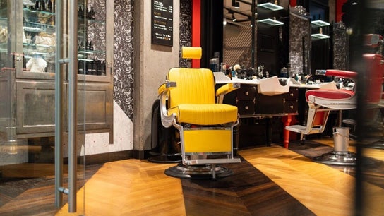 Churchill Place - Canary Wharf, Ted's Grooming Room 2
