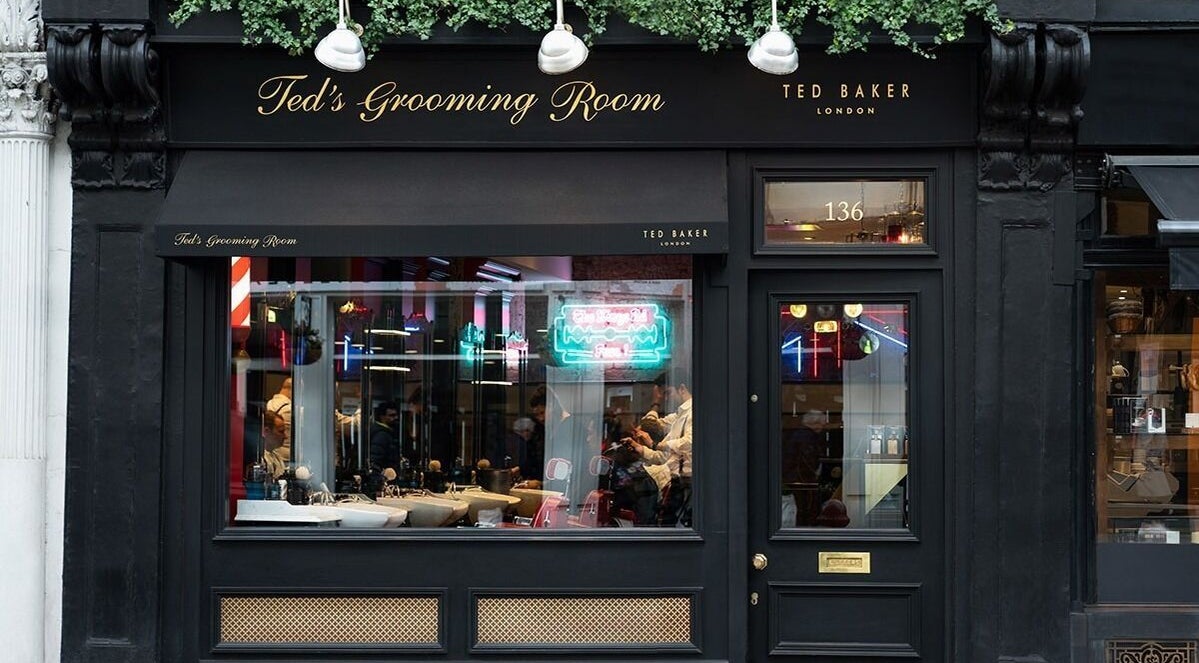 Ted's Grooming Room: Chelsea - King's Road exterior in London, England, GB showcasing stylish storefront.