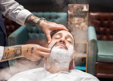 Relaxing shave at Mortimer Street - Regents, Ted's Grooming Room in London, England, GB.
